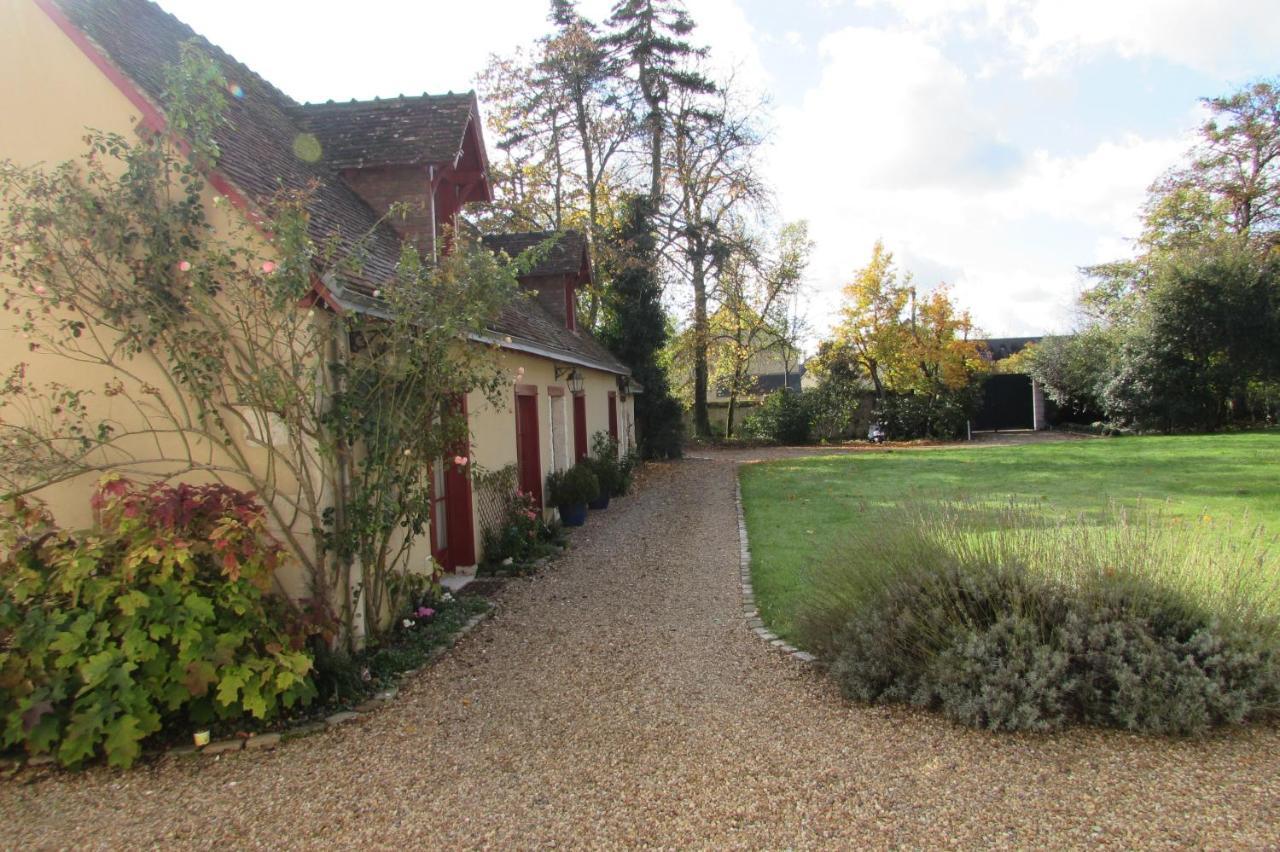 Bed and Breakfast Le Plessis Bbb Blois Exterior foto